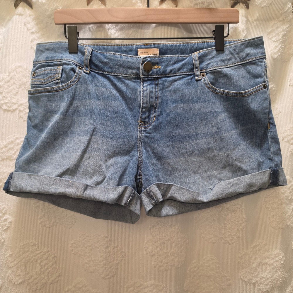 Y2K Gap Jeans Womens 14/32 Medium Wash Cuffed Denim Shorts Stretch Blue‎